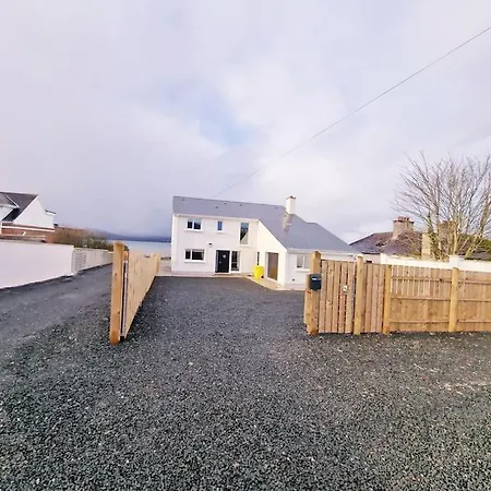 House By Wild Atlantic Wanderer Buncrana