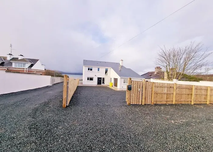 House By Wild Atlantic Wanderer Buncrana